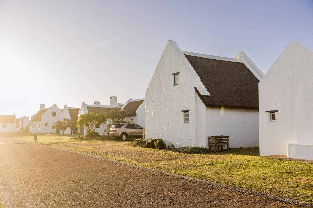 Bliss On The Bay Villa Struisbaai Exterior photo