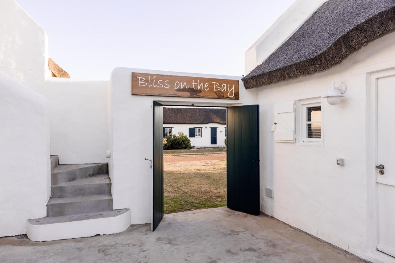 Bliss On The Bay Villa Struisbaai Exterior photo